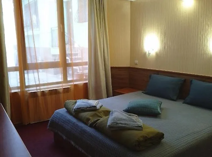 санта марина Hotel 2*